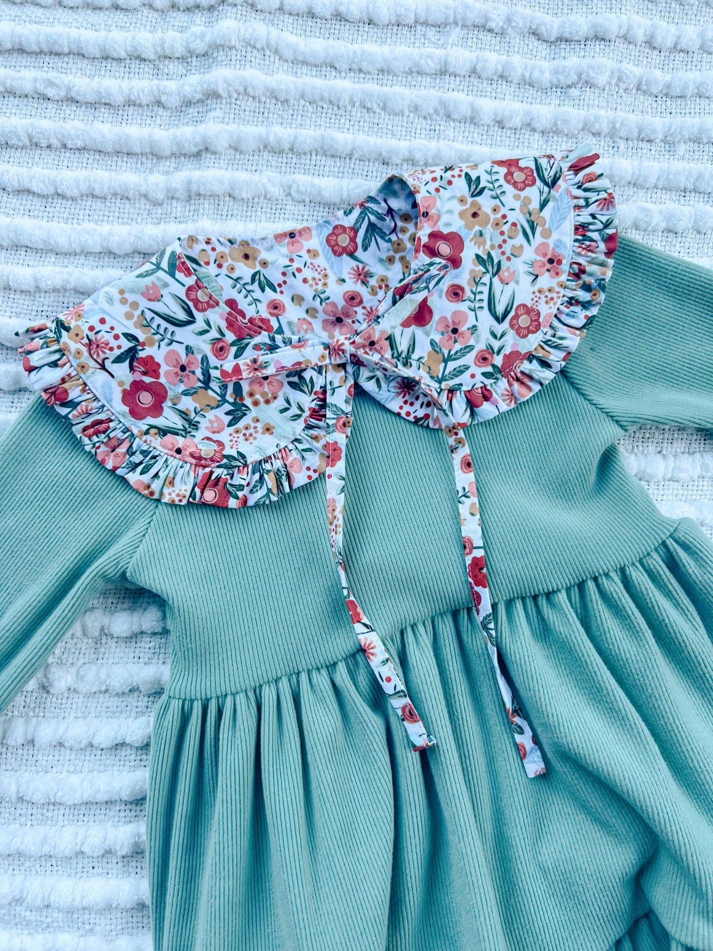 4T dress + removable Peter Pan collar